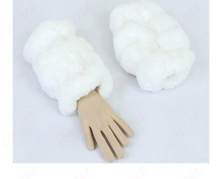 足首飾りのアップ。装着ベルトと装飾モチーフの構成