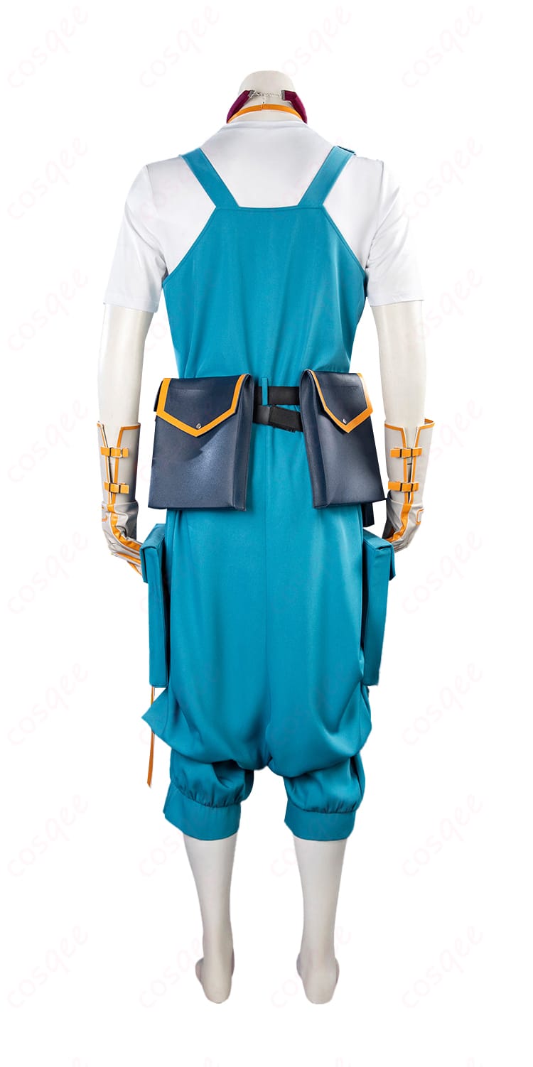 背面装飾ディテール（バックル・ストラップの固定状態）