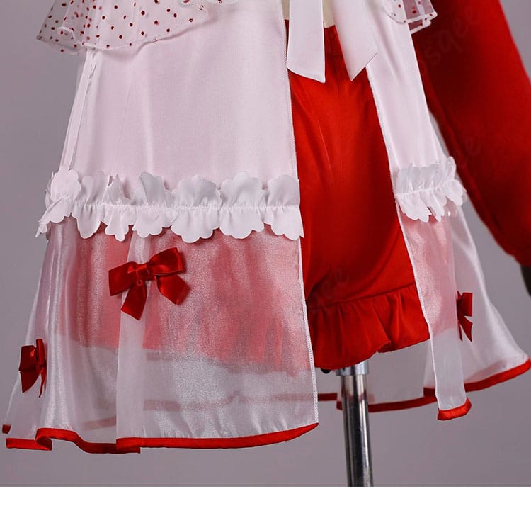 カーディガン裾の装飾ディテール(パイピングの走り)