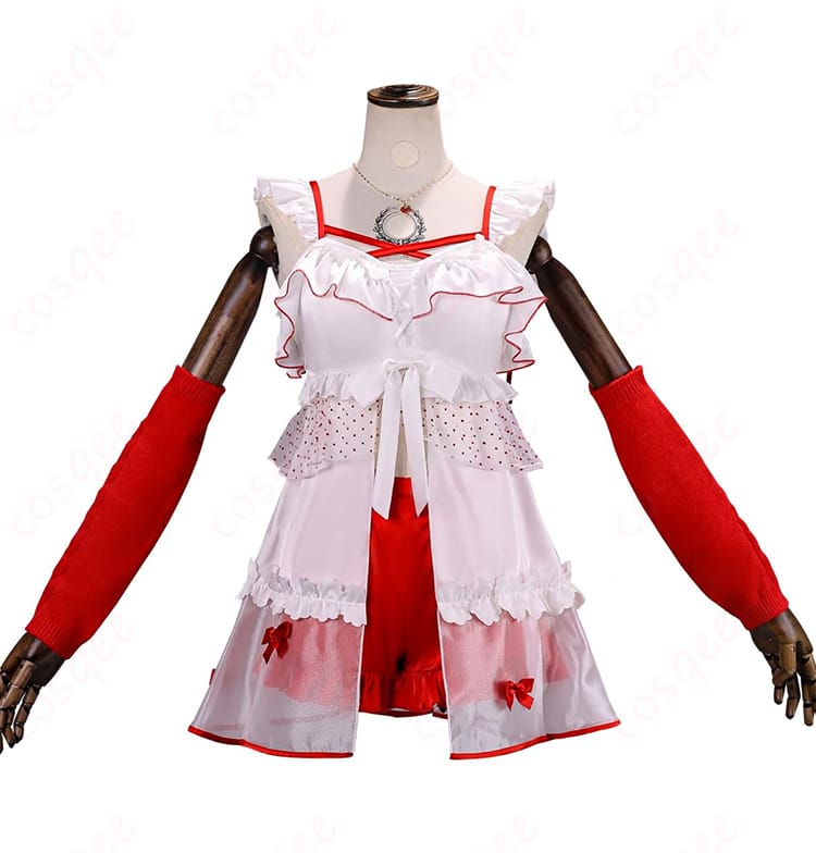 スカート正面ディテール(裾ラインと装飾の質感)