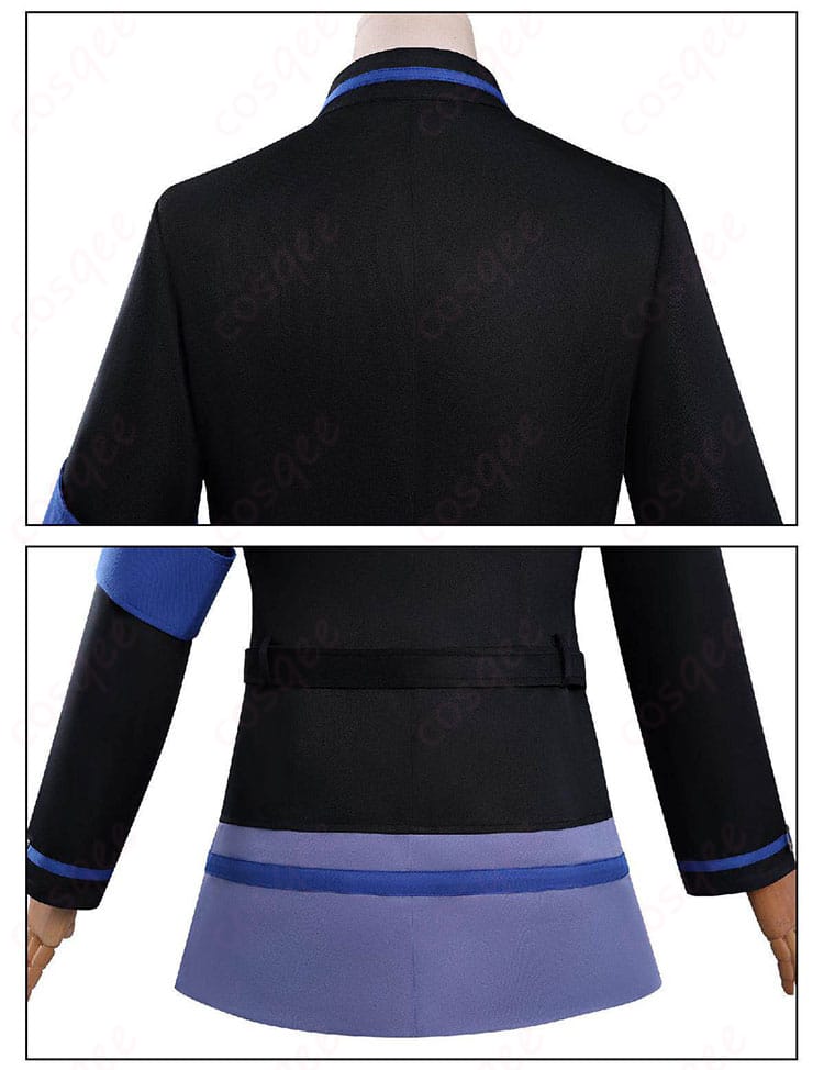 背面装飾ディテールのクローズアップ。背中心の縫製と装飾パーツの配置を明瞭に撮影