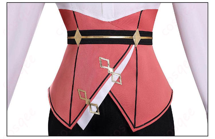 インナーとウエスト周りのディテール。ベルト通しとフィット感の調整ポイントが見えるカット