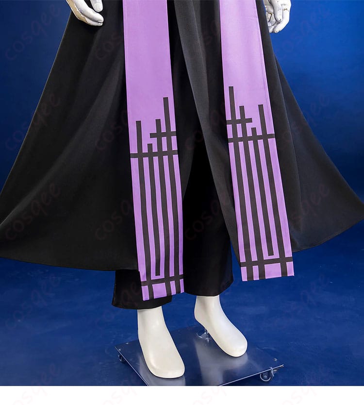 裾まわりの仕立て。ヘムラインと落ち感を確認できる