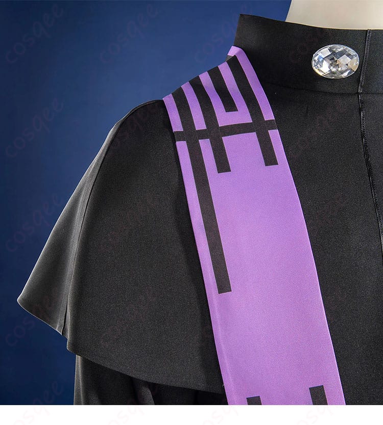 肩・袖付け部のディテール。肩線と袖山のフォルムが分かる