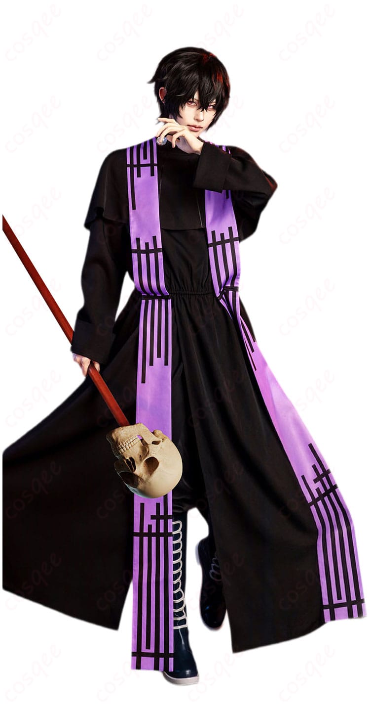 ベルゼブブ衣装の着用例。肩掛け付きダークセットアップの全身コーデ