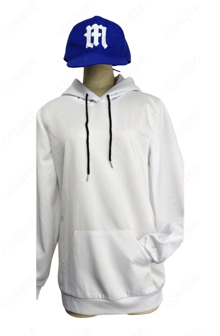 パーカー前面のディテール接写（ジップ・フード・配色の質感）