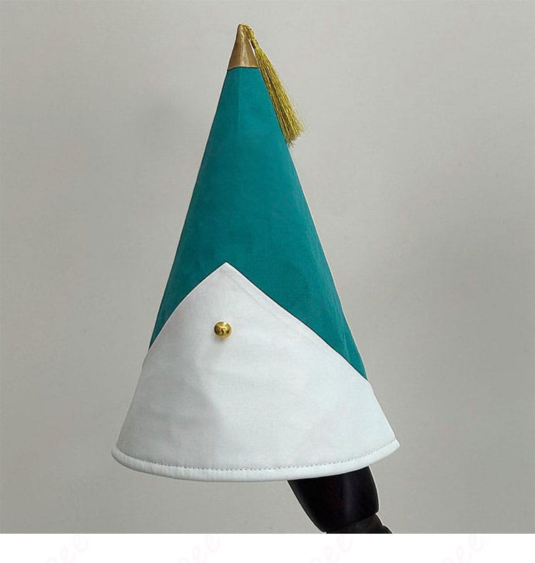 ウィッチ帽子ディテール：とんがりフォルムとブリムの形状・装飾