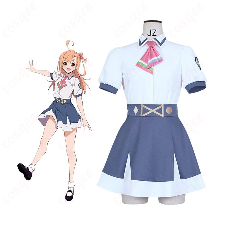 COSQEE 学園夏制服コスプレを着用した全身イメージ。シャツ・スカート・スカーフで清楚な学生スタイルを再現。