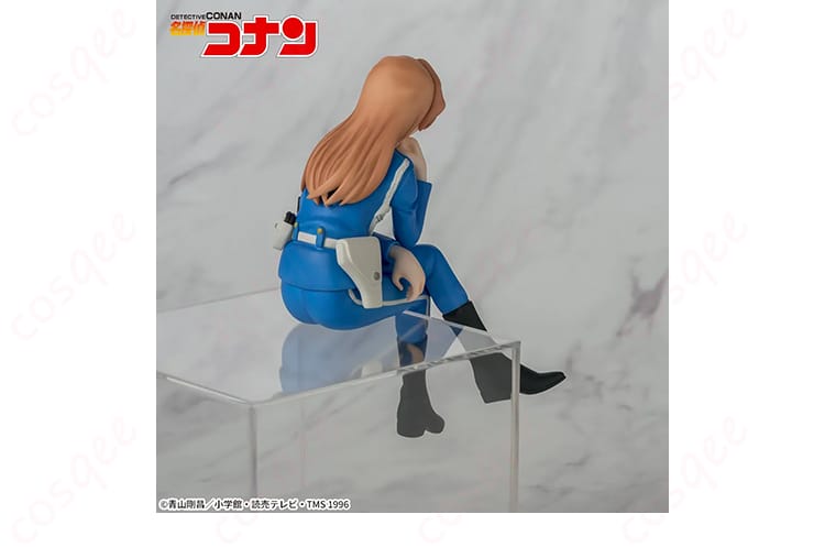 萩原千速 白バイ隊員制服コスプレ ジャケット背面とベルト位置のディテール写真