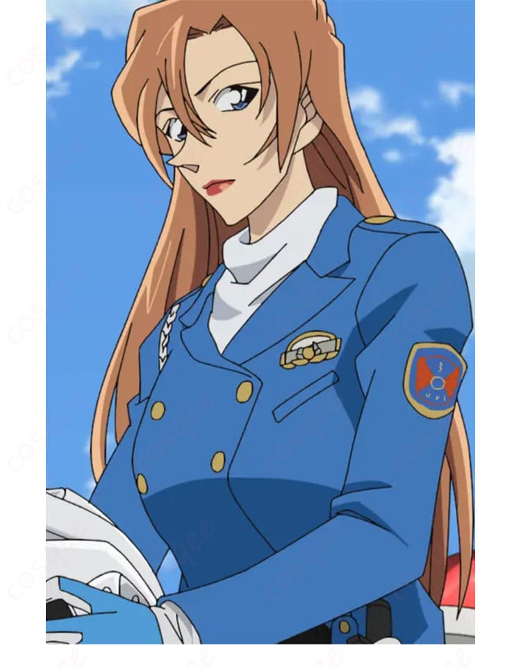 萩原千速 白バイ隊員制服コスプレの側面シルエットとラインがわかる写真