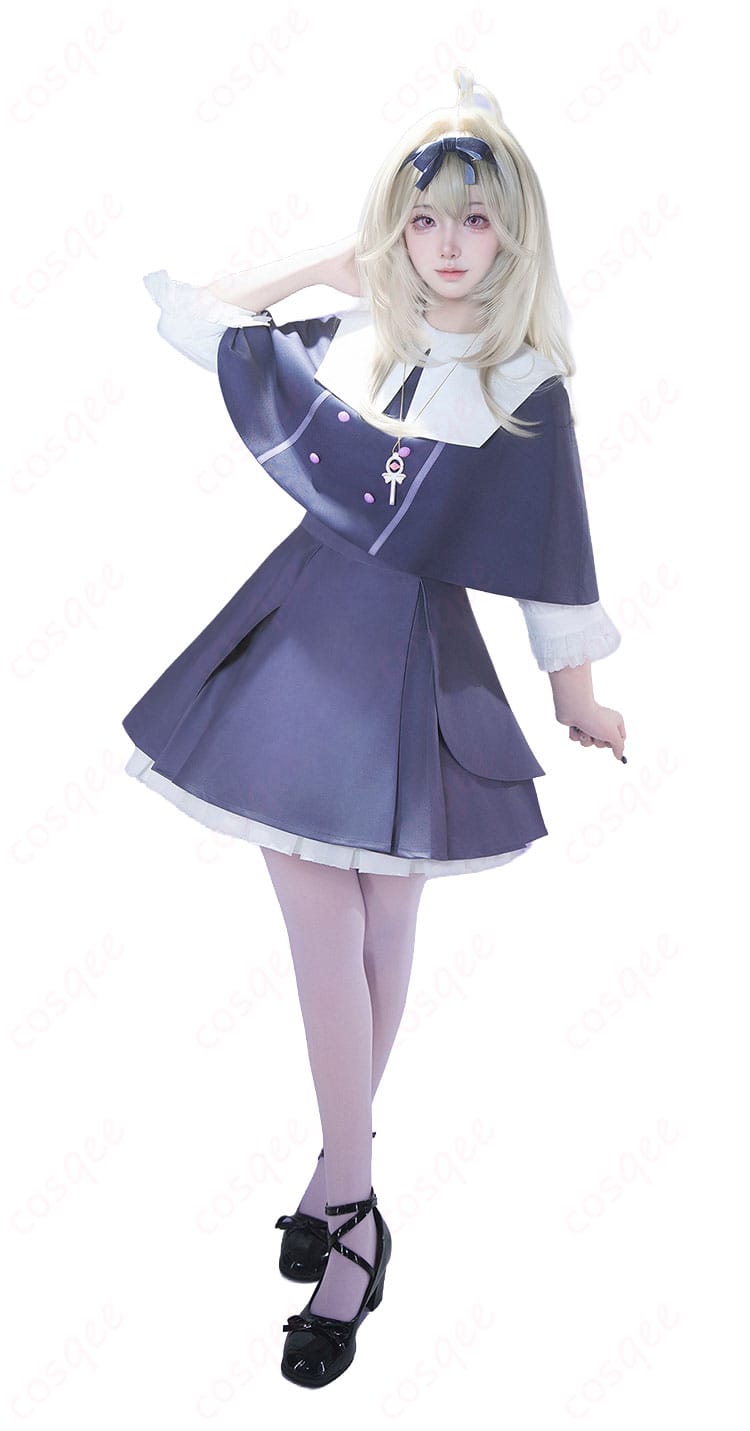 森亜るるかの私服コスプレ衣装を着用した正面の姿