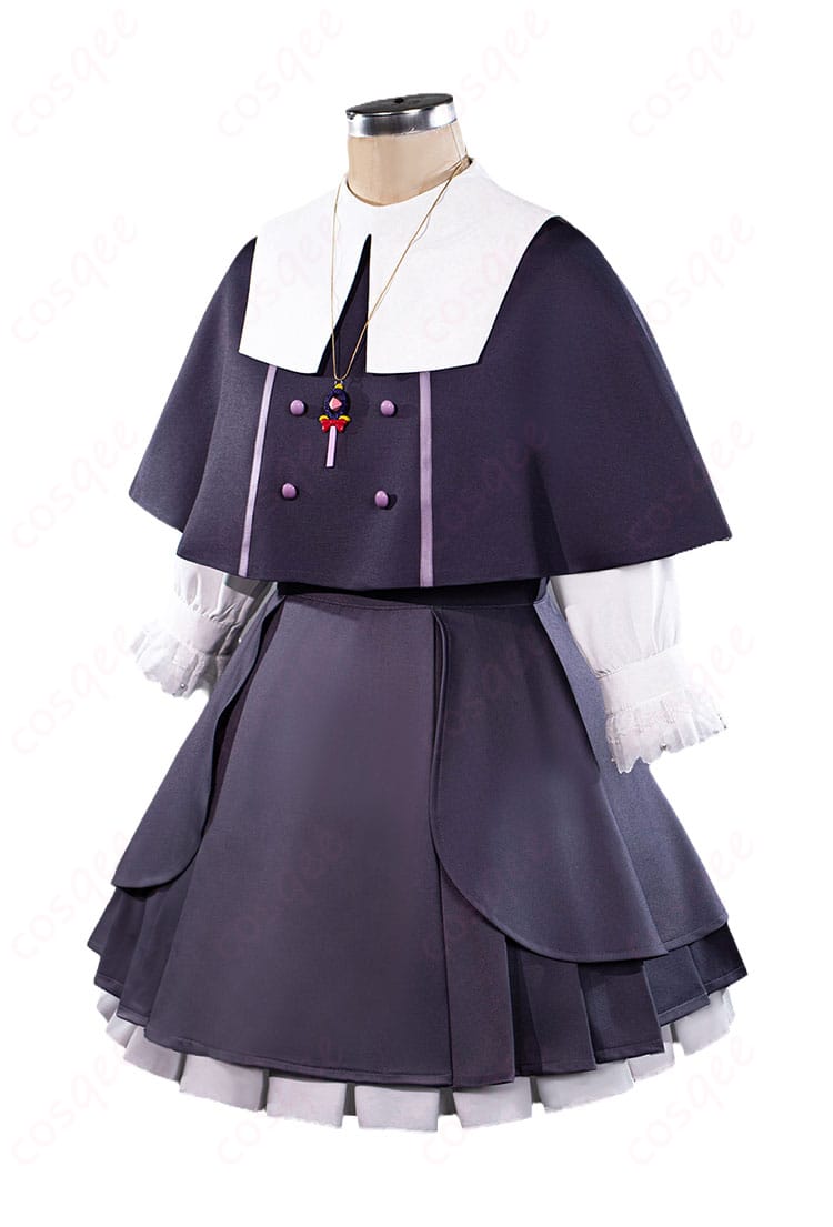 森亜るるかのケープ付き私服コスプレ衣装の側面