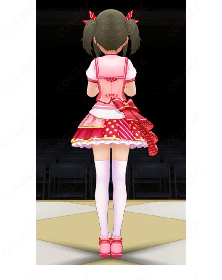 今井加奈 SSR「メモリアルデイズ」特訓後コスプレ衣装の背面全体。背面ファスナーとリボン位置、スカートの広がりを示すバックスタイル。