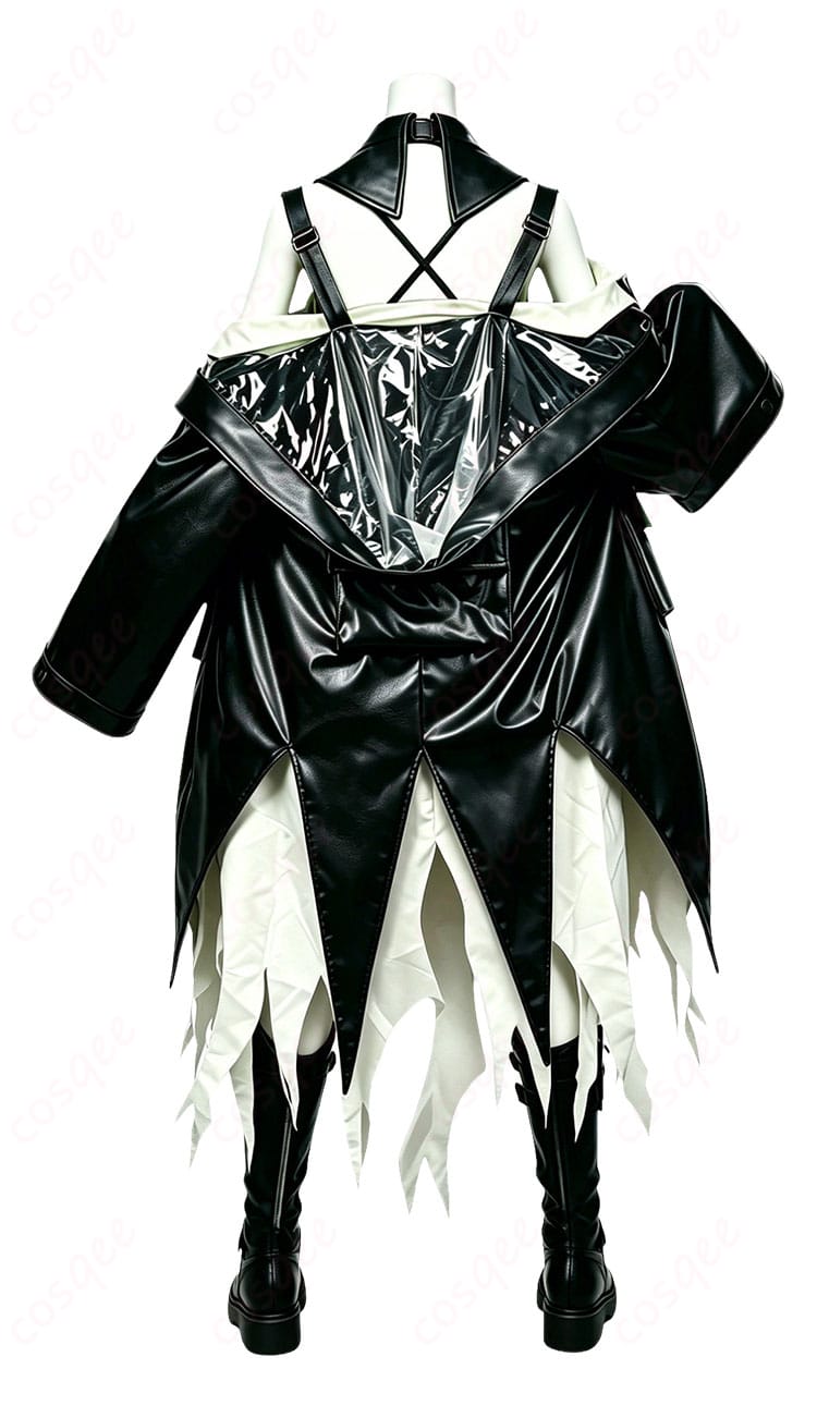 背面全体像:ロングコートのハリ感とバックシルエット