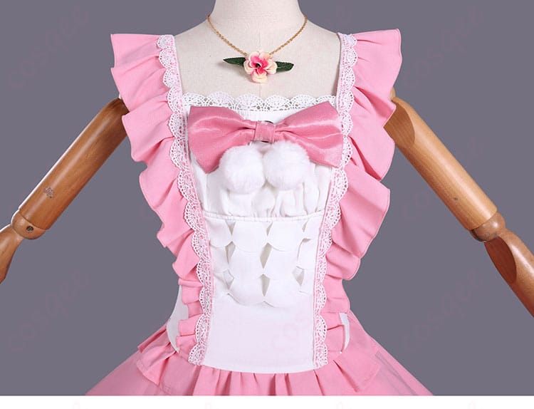 アイドルドレスの衣襟に施された装飾ディテール