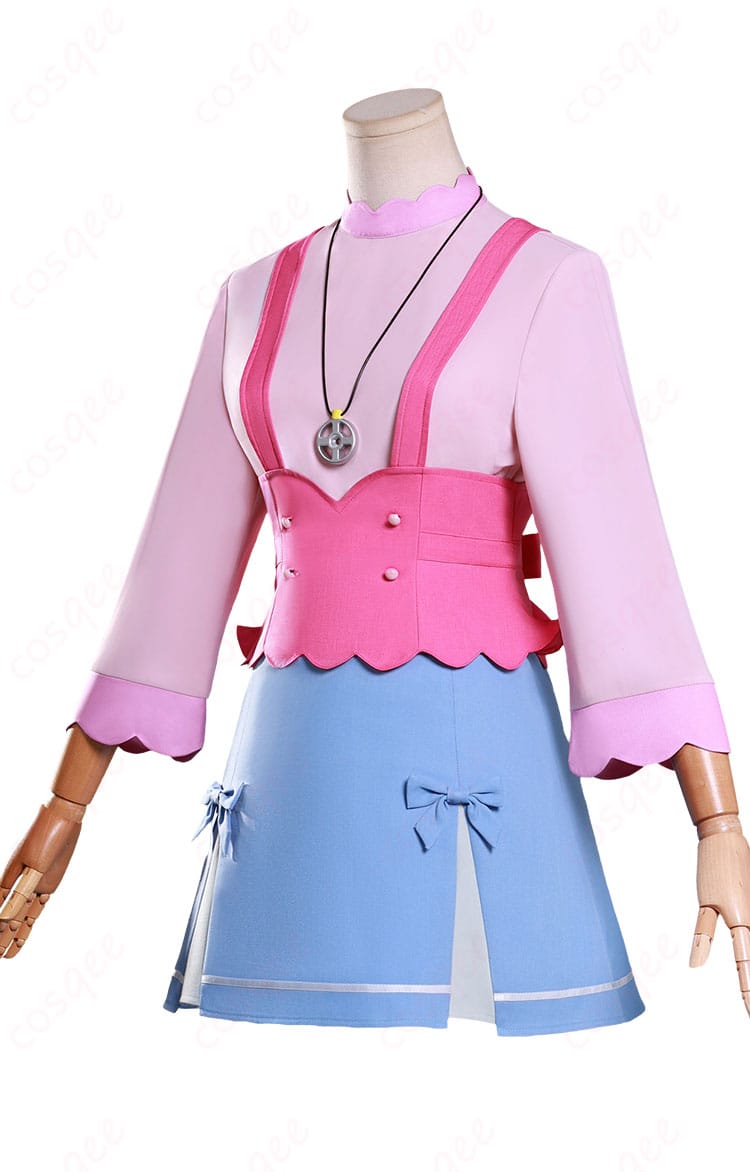 明智アンナ 私服コスプレ衣装の側面シルエットとライン