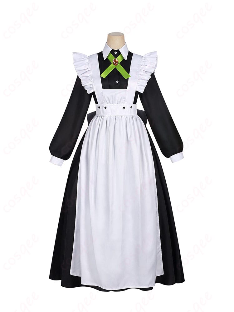 メイド服の正面全体。黒のAラインワンピと白エプロンのコントラスト