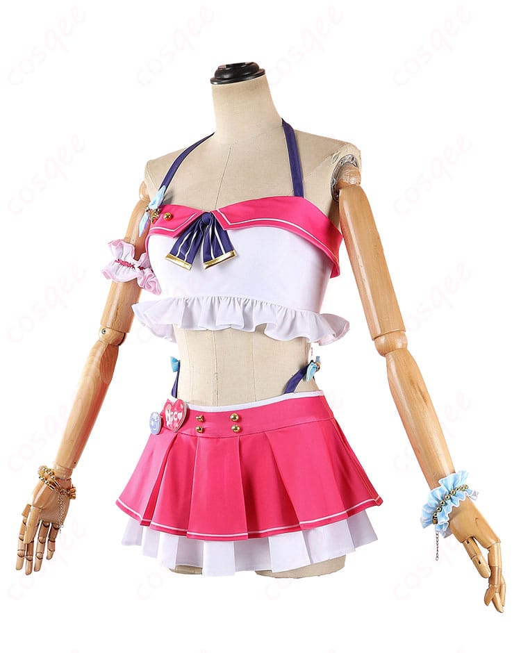 矢澤にこ 水着Ver. コスプレ衣装の側面写真。ウエストラインとレッグリングの見え方を確認できる。