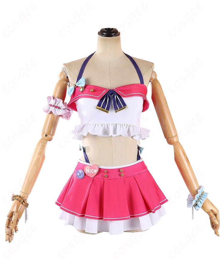 矢澤にこ 水着Ver. コスプレ衣装の正面全体写真。ホルタートップスとキュロットのシルエットがわかる構図。