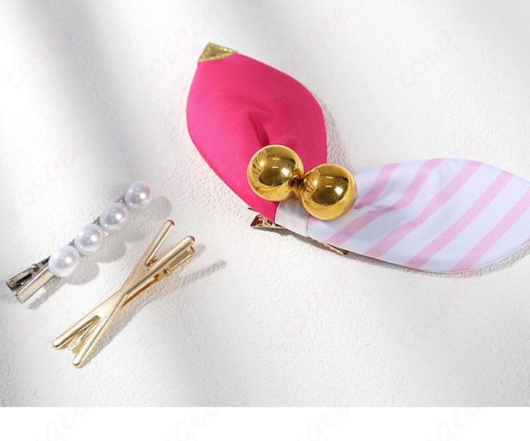 ヘアアクセ・ヘアクリップのディテール。金具の固定方法とリボンの質感を拡大で表現。