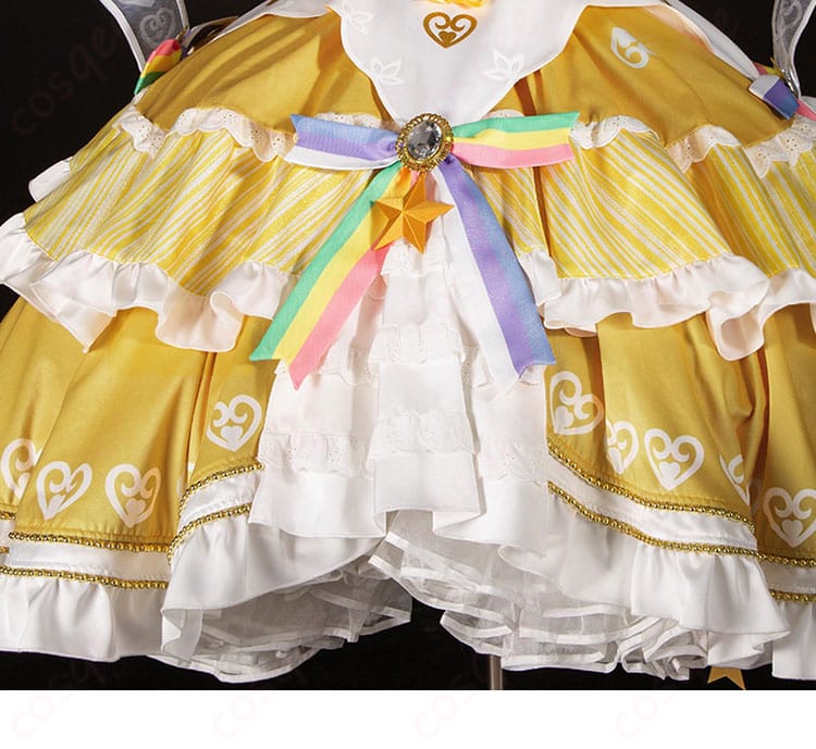 真中らぁら神ドレスコーデの華やかなスカート装飾