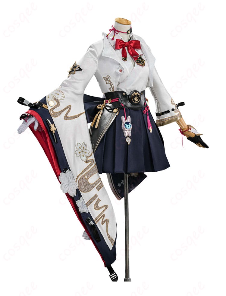 ヒアンシー コスプレ衣装の左側に配したアウターとスカートの装飾