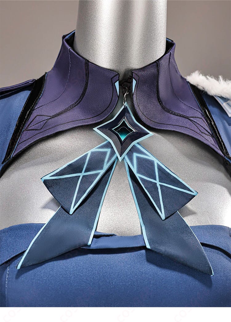 『原神』蛍 コスプレ衣装のネックリボンと襟元装飾の細部