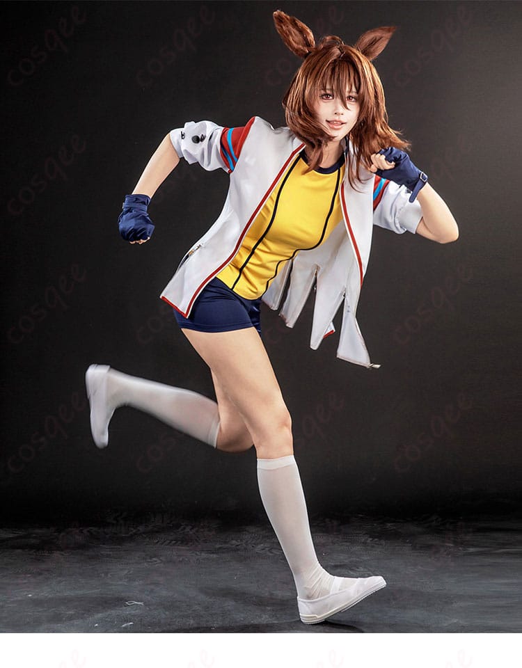 アグネスタキオンのコスプレ衣装着用時におけるトップスとショートパンツのディテール