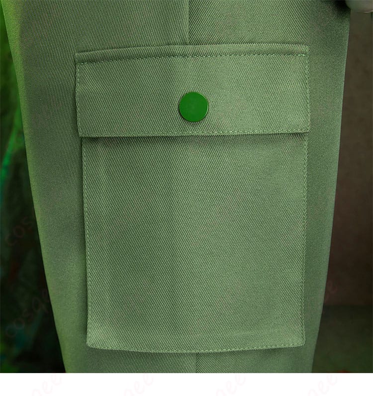 コロネロ軍服風ジャケットのポケット形状と細部デザイン