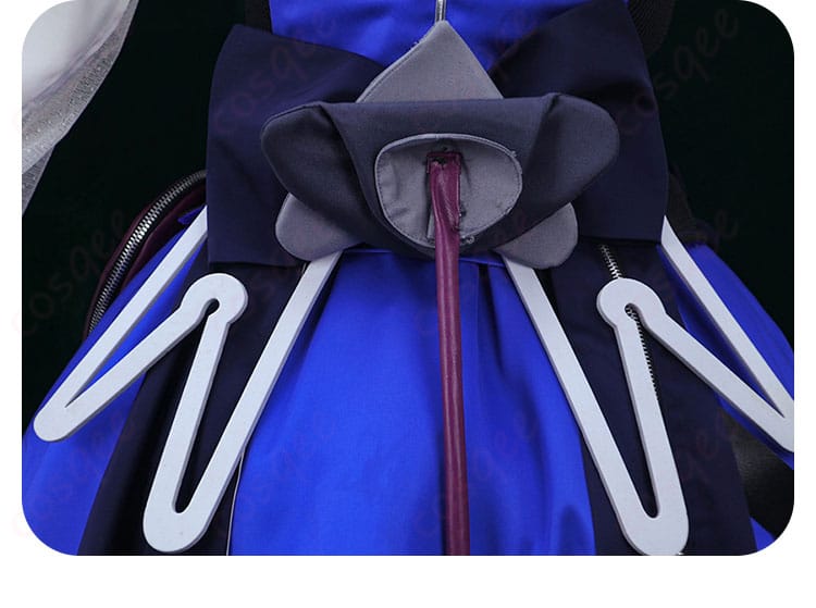 リーノ コスプレ衣装の立体的な縫製ディテール