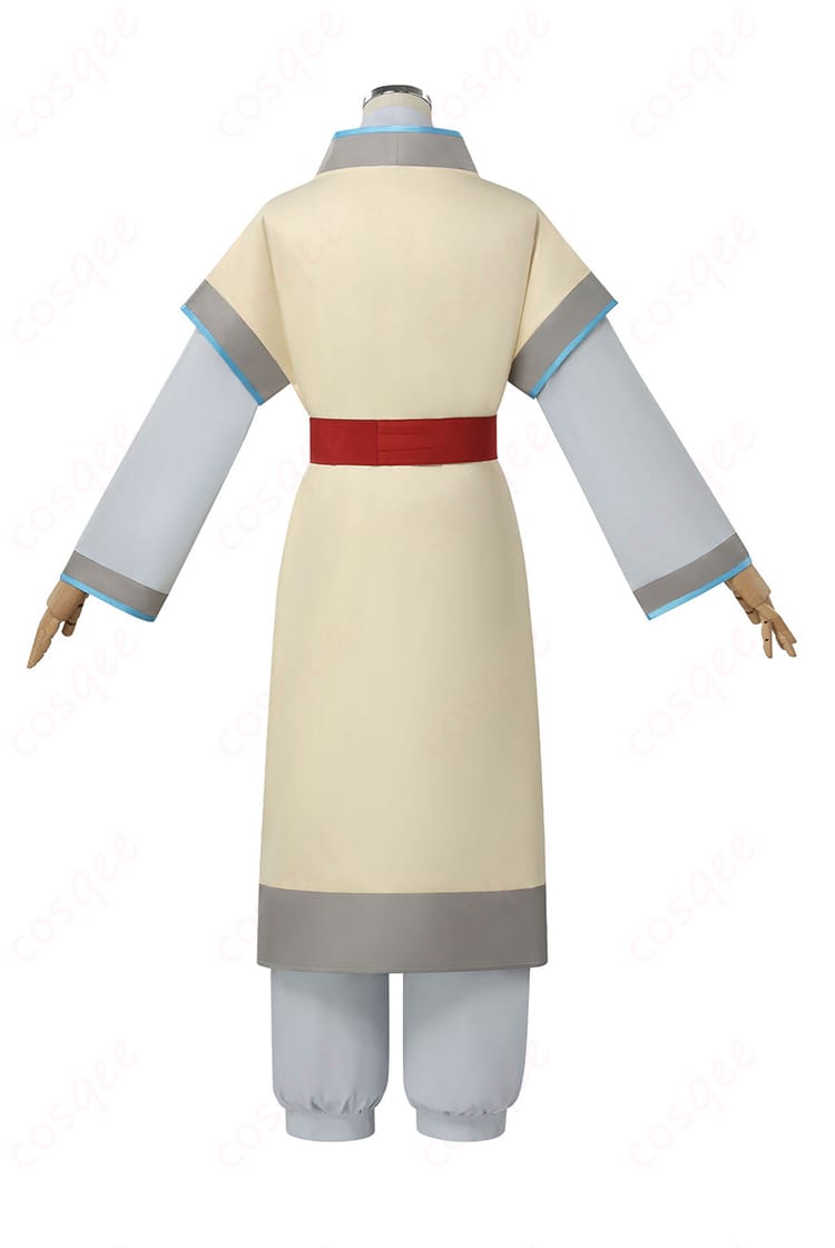 沐清の中華風コスプレ衣装を背面から見た重ね着と裾のデザイン