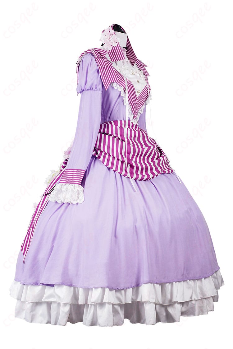 木之本桜コスプレ衣装の側面デザインと立体的なドレスライン