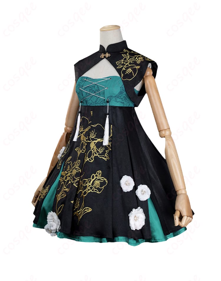 初音ミクチャイナ風コスプレ衣装の側面シルエット