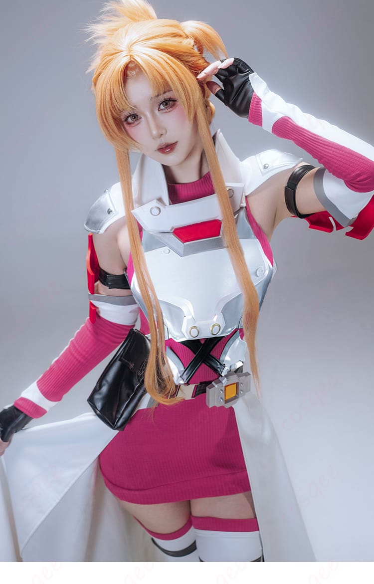アーマーと腰飾りを装着したアスナ GGO Ver.コスプレ着用例