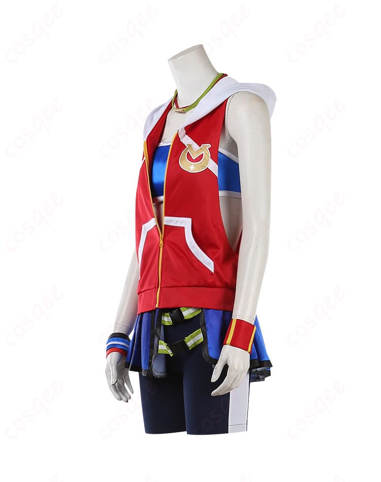 ウマ娘 ウイニングチケット コスプレ衣装 左側面写真 動きやすさとフィット感を紹介