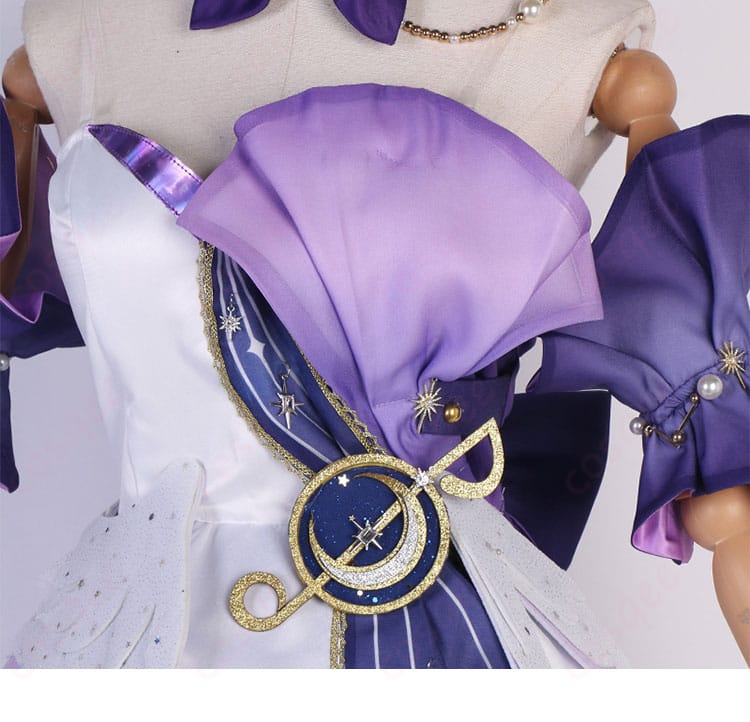 ロビン コスプレ衣装 上囲装飾の詳細。美しく精緻な刺繍とデザインが特徴。キャラクターの魅力を引き立てます。