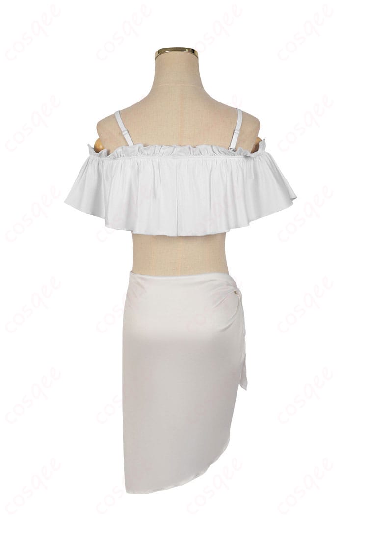 星野アイの水着コスプレ衣装背面。キャラクターらしい後ろ姿を忠実に再現。