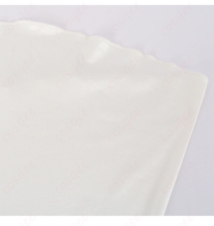 星野アイの水着コスプレ衣装に合わせた白いスカートの細部。シンプルでエレガントなデザイン。