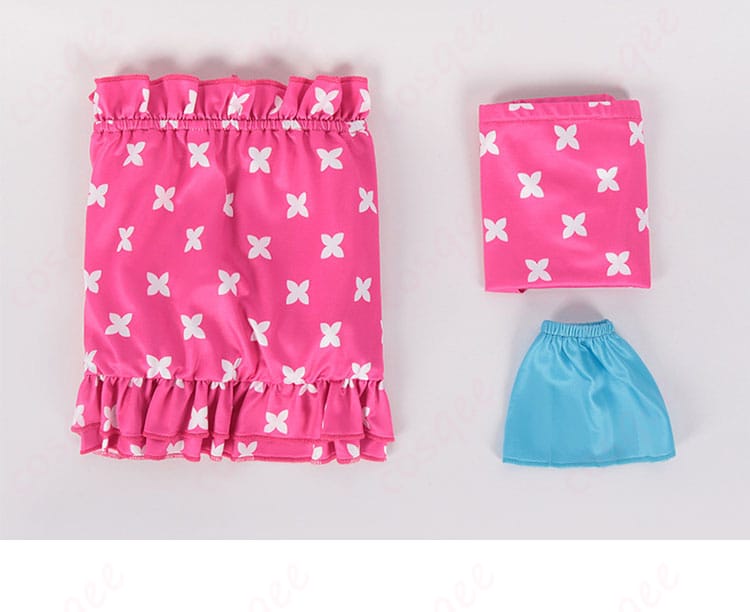 【推しの子】星野ルビー 水着コスプレ衣装のセット内容を展示した画像。トップス、ショーツ、髪飾りがセットになっています。