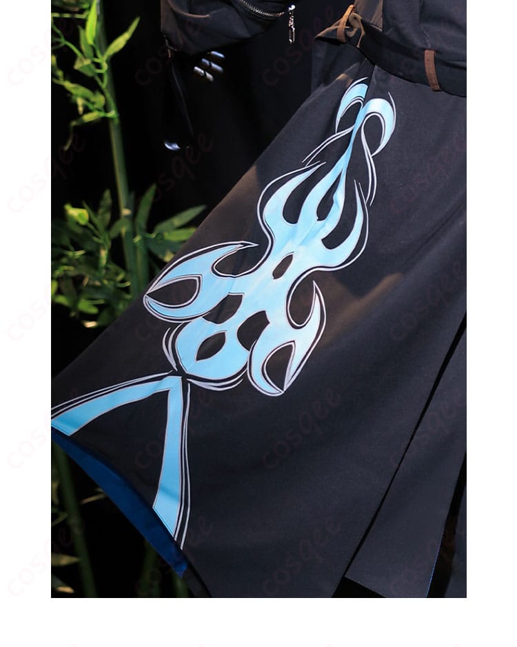 原神 魈 コスプレ衣装 外套裾の背面図案ディテール。詳細なデザインが印象的。