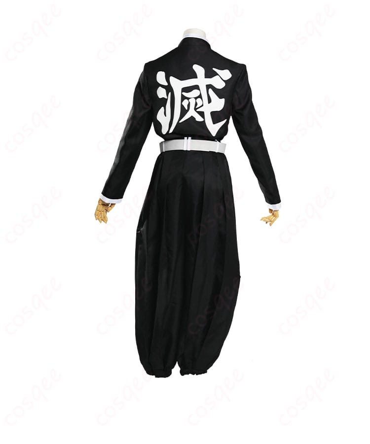 黒いコスプレ衣装の背面詳細、キャラクターの特徴的なデザイン