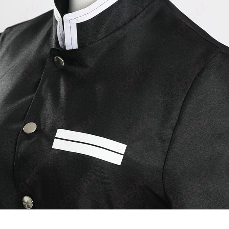 コスプレ衣装の前胸ポケットの詳細、丁寧に作られた部分