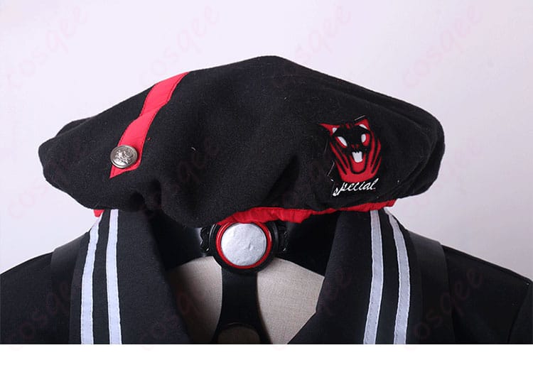 衣装の襟元装飾。キャラクターの特徴を反映した美しいディテール。