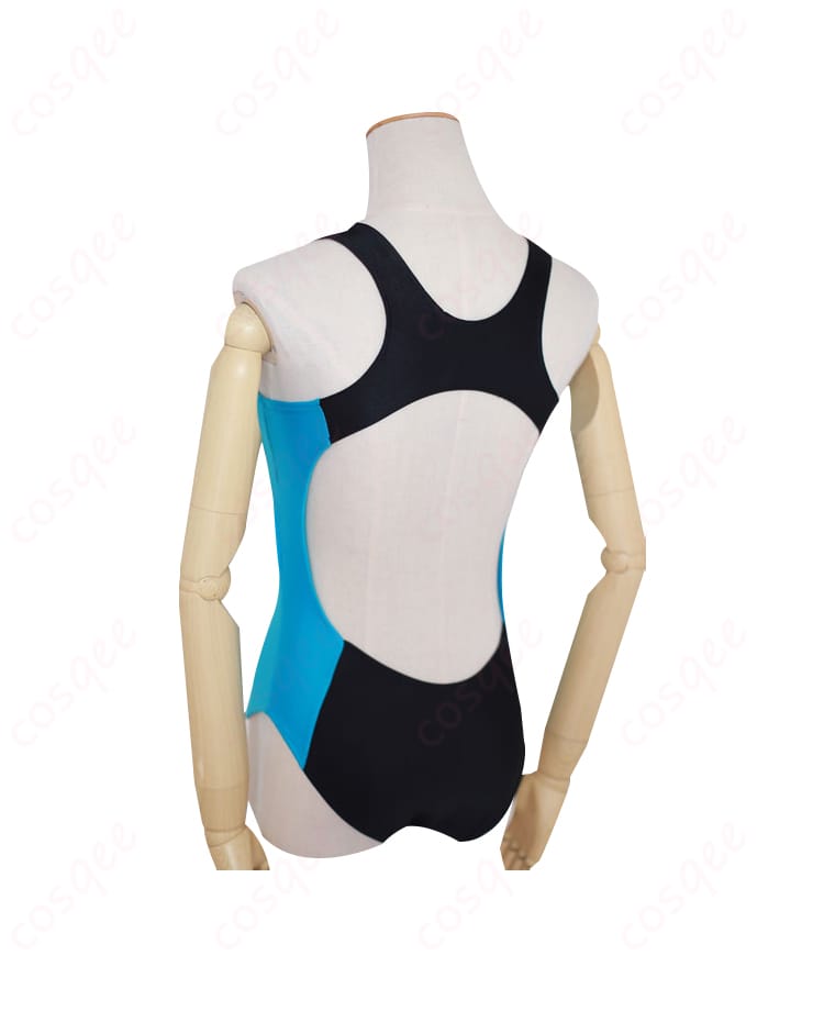 ブルーアーカイブ 砂狼シロコ 水着 コスプレ衣装 サマーVer.の背面写真。背中のデザインが特徴的で、リアルに再現されたキャラクターの魅力が際立ちます。