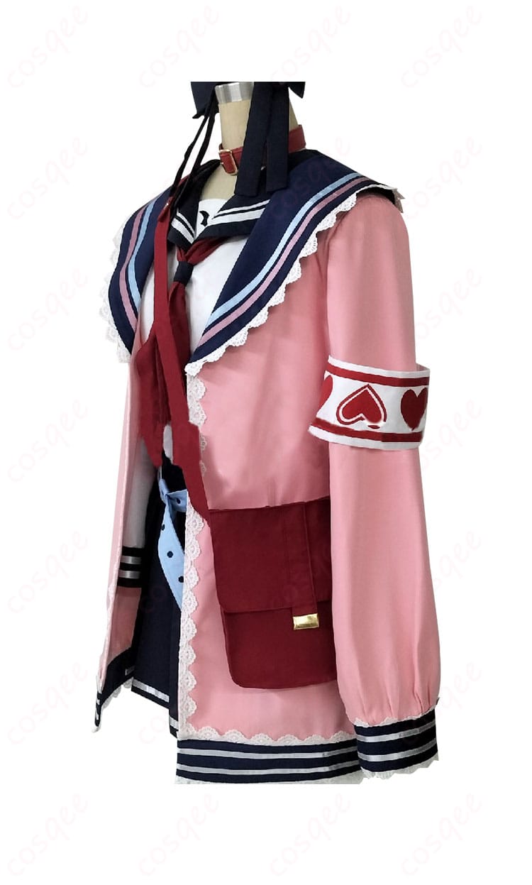 魔界ノりりむ コスプレ衣装 セーラー服の側面画像。セーラー服のディテールとアクセサリーが際立つシンプルながらも魅力的なデザイン。