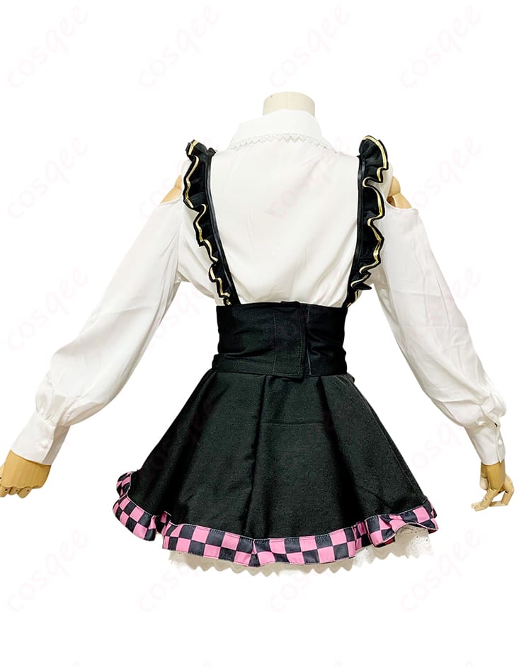 ホロライブ 百鬼あやめ ガーリー系コスプレ衣装の背面ビュー。後ろ姿も美しく、イベントにぴったり。