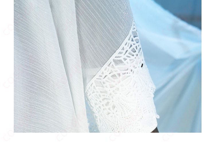 「リリアーナ・アドルナート コスプレ衣装の衣襟部分のディテール。精巧なデザインと刺繍が魅力。」