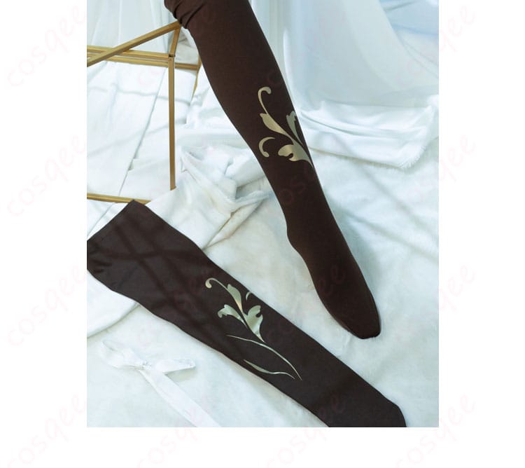 「リリアーナ・アドルナート コスプレ衣装の腿のストッキング部分のディテール。エレガントで高級感あり。」