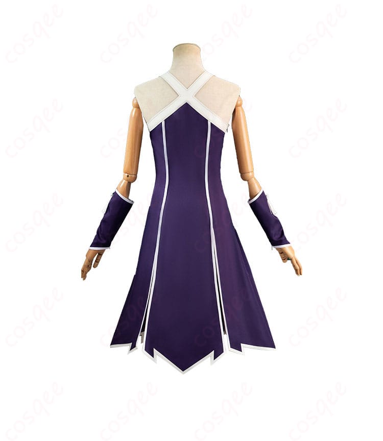 ラオフェン コスプレ衣装の背面画像。背面のデザインやフィット感を確認。葬送のフリーレンのキャラクターを完璧に再現!