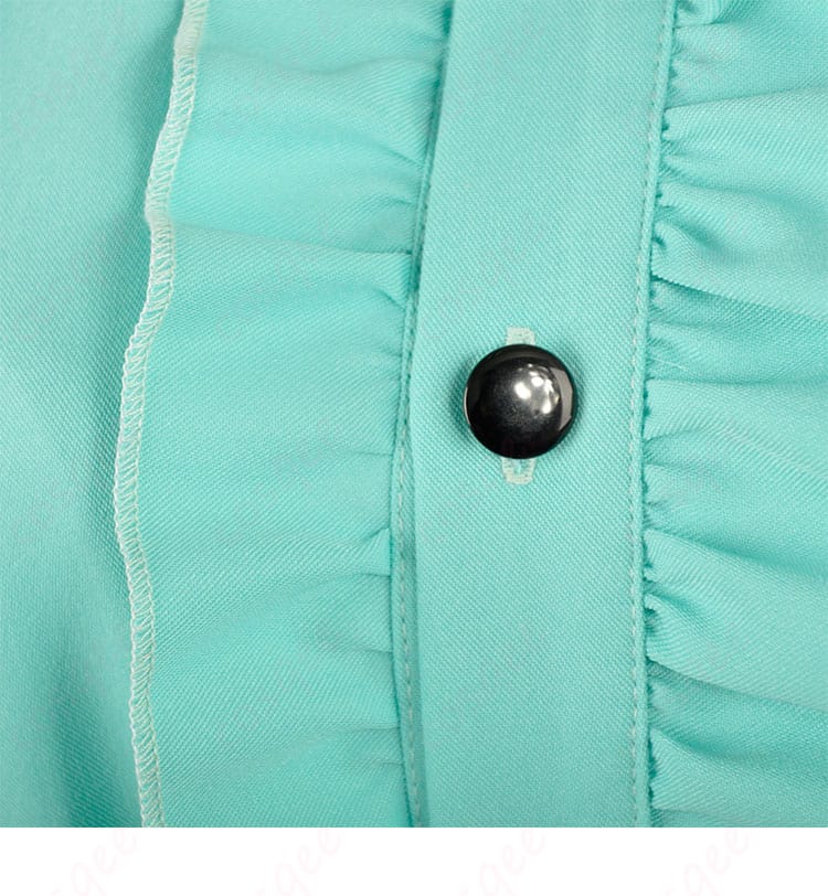 神崎ひでり メイド服 コスプレ衣装の門襟ボタンの詳細。しっかりとした作りで高級感があります。